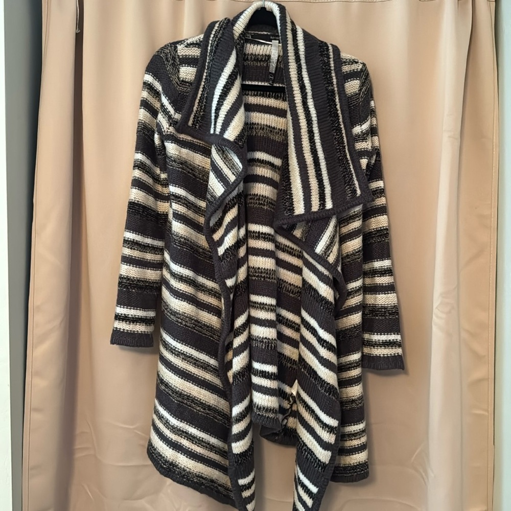 Kensie Gray and Cream Striped Cardigan Sweater Women’s  size XS/S